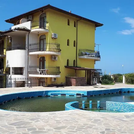 Green Hills Appartement *